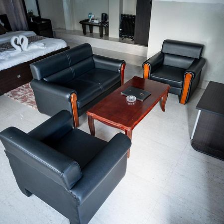 2K Hotel Kohima 외부 사진