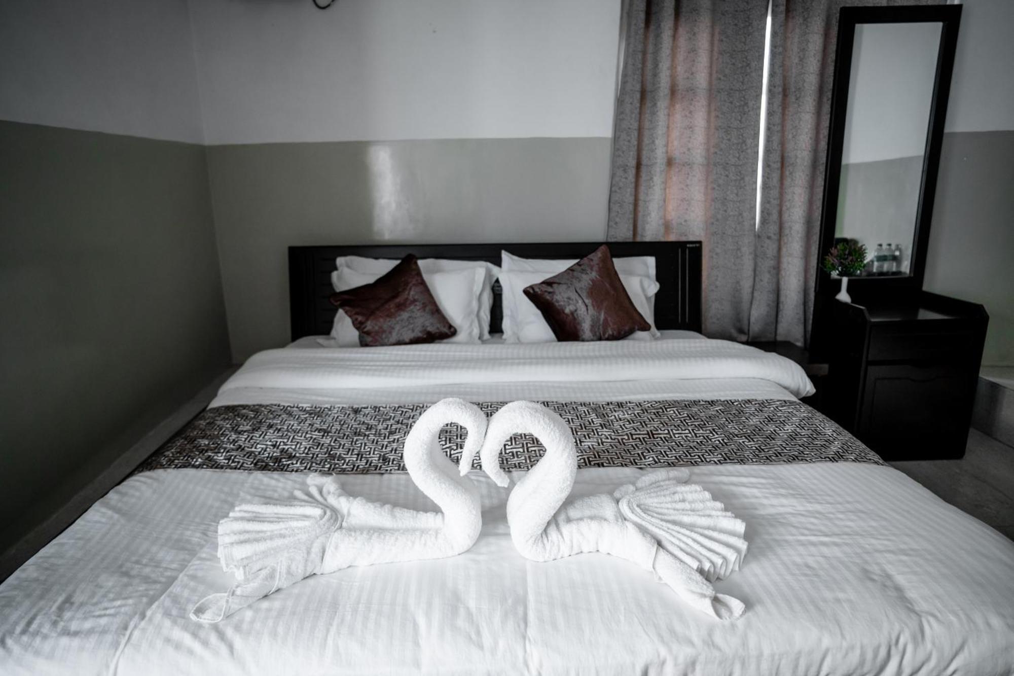 2K Hotel Kohima 외부 사진