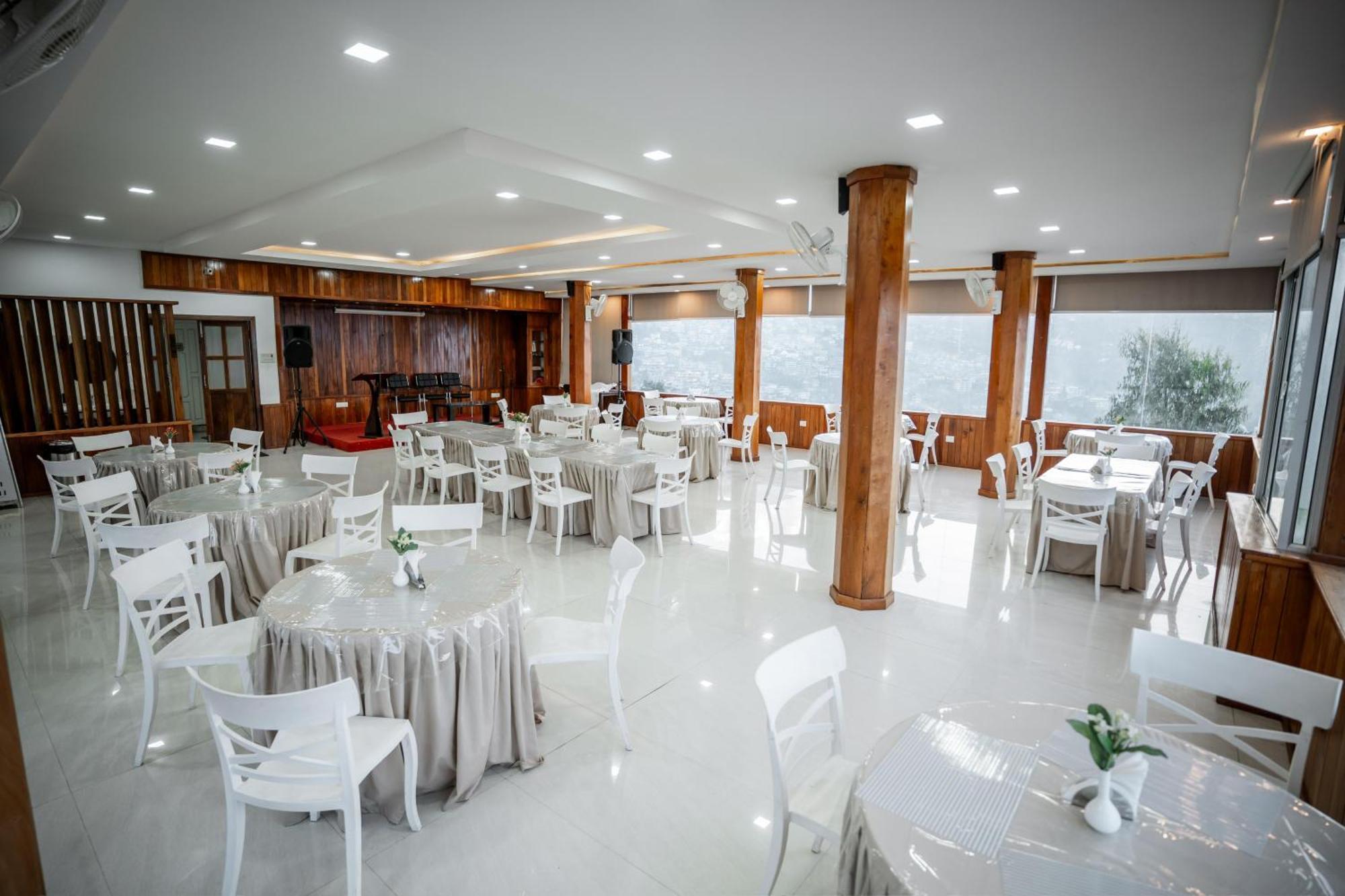 2K Hotel Kohima 외부 사진