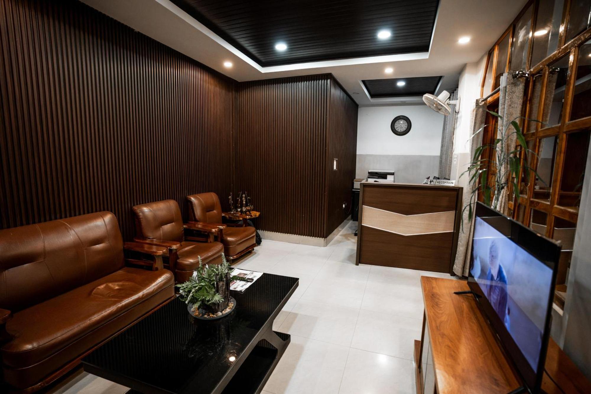 2K Hotel Kohima 외부 사진
