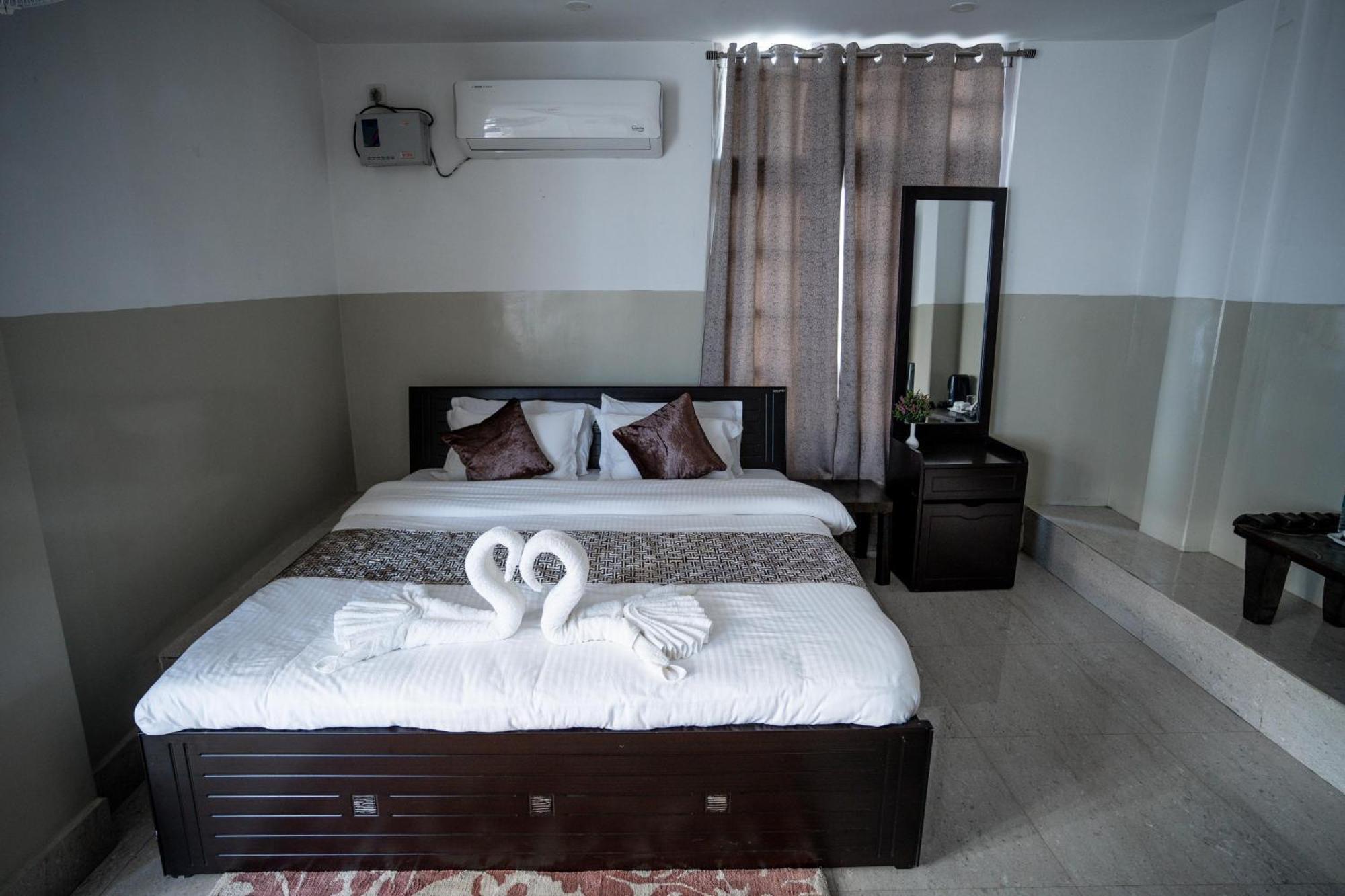 2K Hotel Kohima 외부 사진